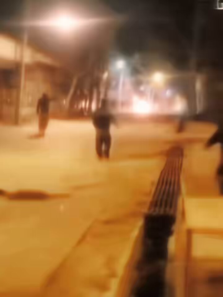 Yemin ederim abartısız söylüyorum yeryüzünün en cesur komutanı.. Kürd milletinin böyle cesur bir evladı var diye Kürtler kendiyle ne kadar gurur duysa azdır.. Pirde destanın yiğit komutanı. 🫡