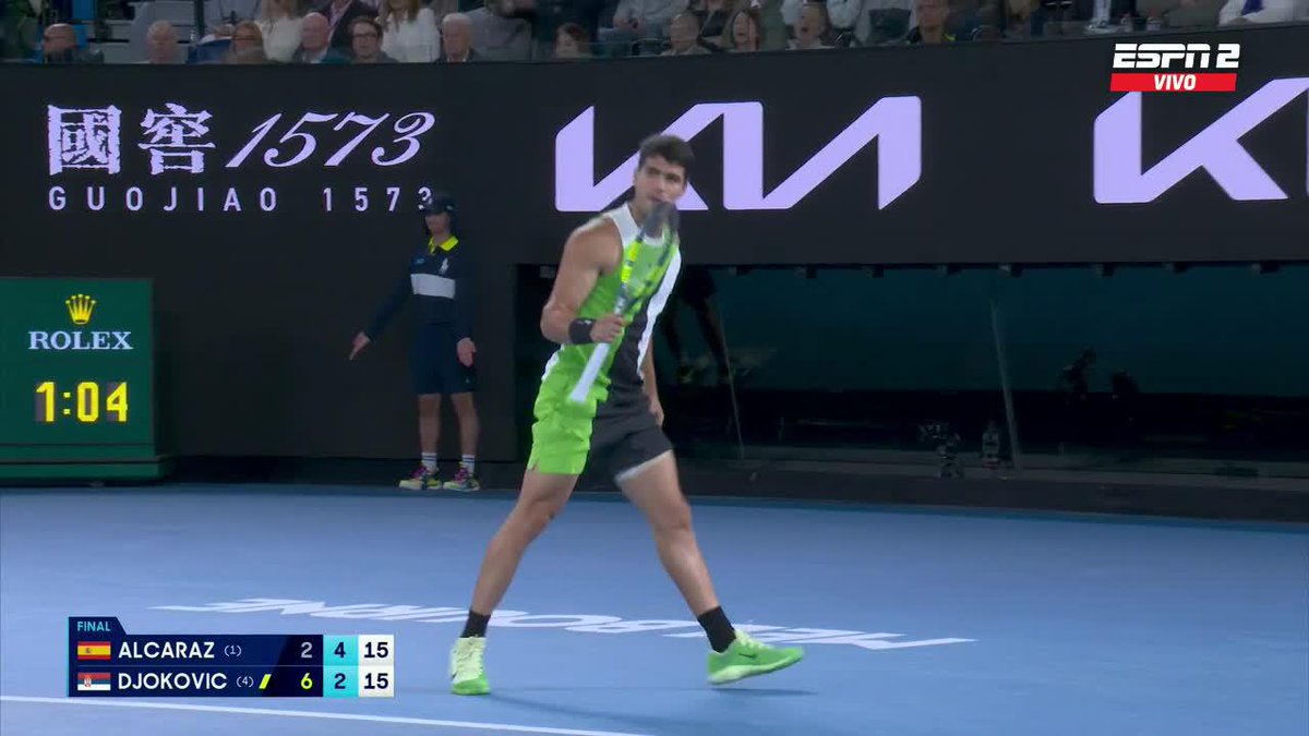 ¡ESE REVÉS A LA CARRERA DE ALCARAZ ENAMORÓ HASTA A NADAL! 😍 📺 Mirá el #AO26 en el Plan Premium de Disney Plus.
