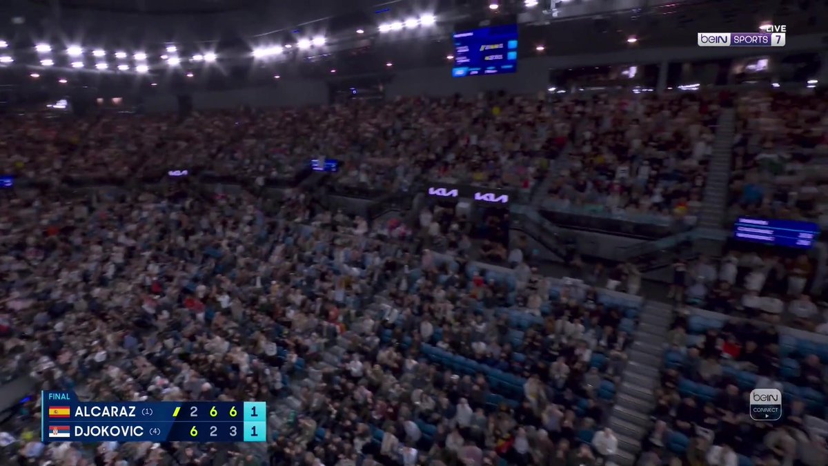🎾😃 دجوكوفيتش بابتسامة يعبر عن سعادته بحسم شوط ماراثوني 📺 شاهد المباراة النهائية الآن مباشرةً وحصرياً على beIN SPORTS 7 وقناة 4K 📦 اشترك الآن 👇 🔗 📱 #بطولة_أستراليا_المفتوحة #AustralianOpen2026 | #AO