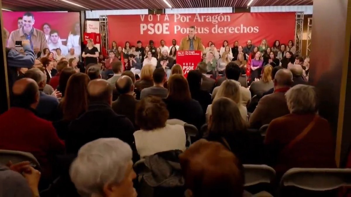 Hoy les digo a los jubilados de toda España: se van a revalorizar las pensiones, con o sin el PP. Ese es mi compromiso y lo vamos a cumplir.