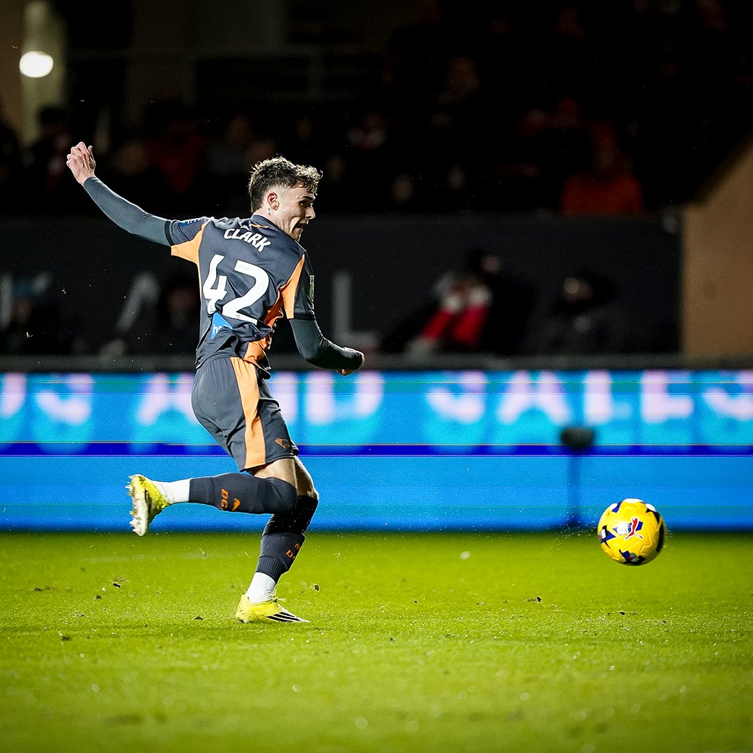 Poetry in motion. 🎼 A free-flowing move for Bobby clark's fourth goal of the season. 🤫