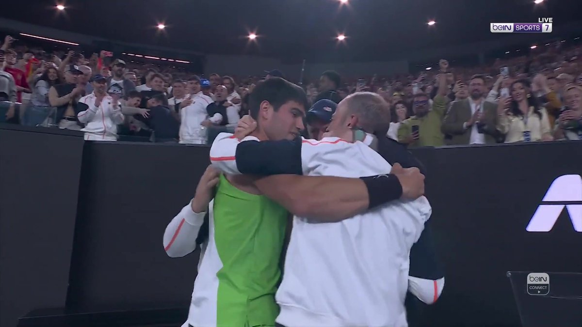 🎾🔥 نقطة الحسم.. نقطة كتابة التاريخ! الإسباني كارلوس ألكاراز يحرز أول لقب له في بطولة أستراليا المفتوحة ⬅️ألكاراز يصبح أصغر لاعب في التاريخ يحقق ألقاب البطولات الأربع الكبرى، ويتوج بكل بطولات الغراند سلام في سن الـ 22 #بطولة_أستراليا_المفتوحة #AustralianOpen2026 | #AO