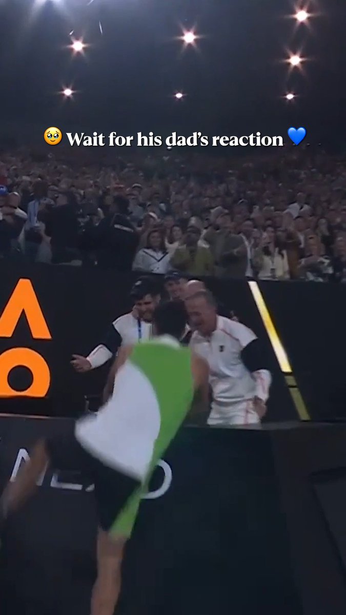 A heartwarming moment between Carlos Alcaraz and his dad after Australian Open glory 🥹❤️