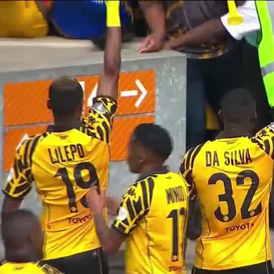 Goals in back-to-back matches for Glody Lilepo 🟡✌️ Amakhosi are up and running 💥 📺 Stream #TotalEnergiesCAFCC on DStv: