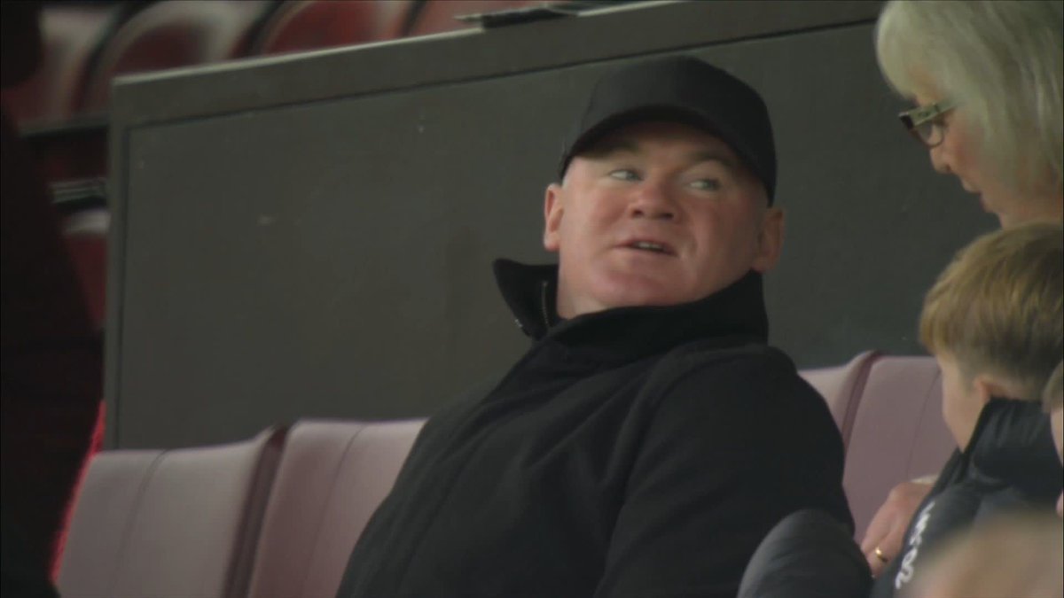 Wayne Rooney sporting a fresh look at Old Trafford! 😅🪒