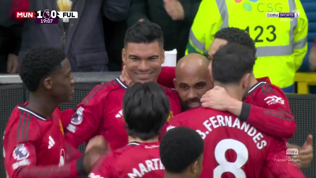 GOAL! Manchester United didn't need the penalty after all! Bruno Fernandes floats the ball into the box and Casemiro leaps to head it home 👹 #beINPL #MUNFUL #MUFC