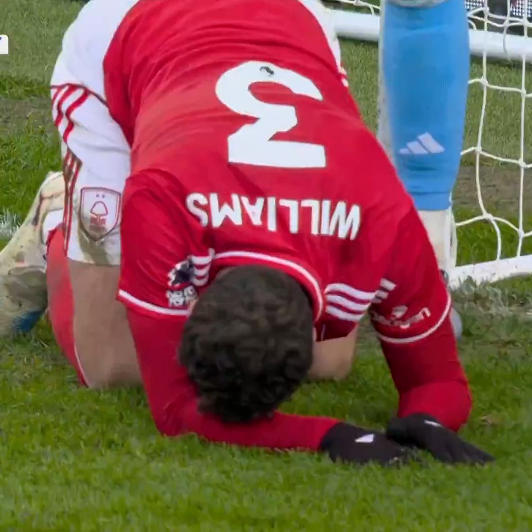 Nottingham Forest's Neco Williams concedes a penalty AND sees red in one moment of madness. 😱