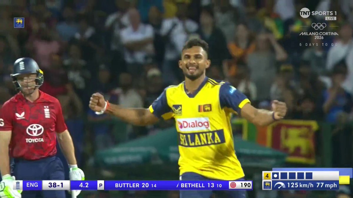 Kusal Mendis waits behind the stumps to catch Jacob Bethell out for another wicket 🙌 📺 TNT Sports & discovery+ UK