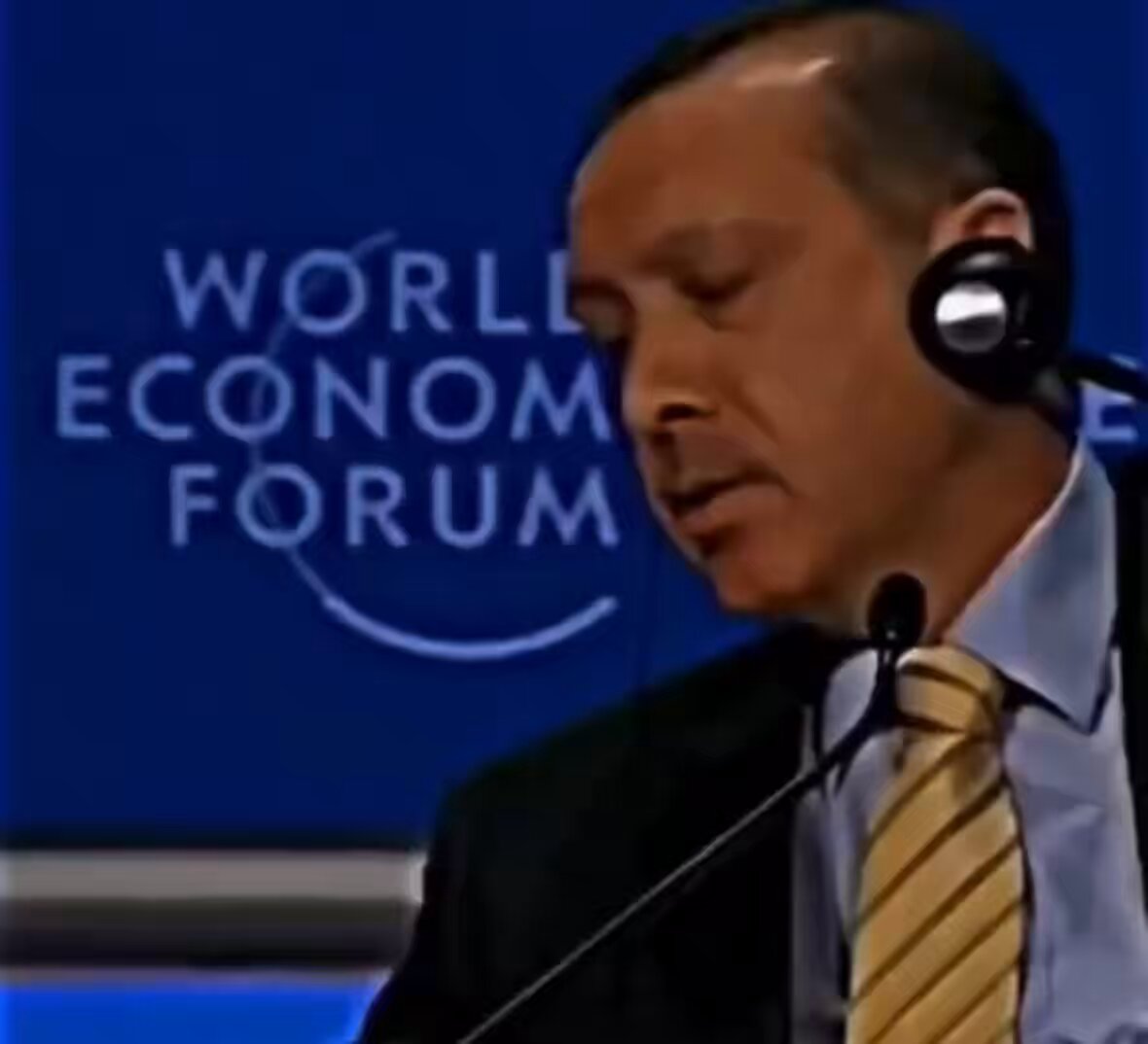 Sen bu Epstein'cı çocuk katillerine boyun eğmedin ya, senciyiz devletlûm.