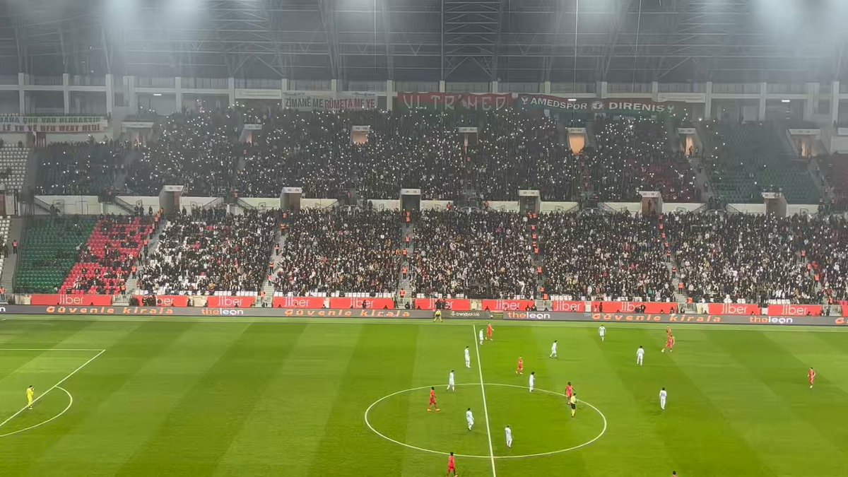 Amedspor, 21 dakikada “Biji Berxwedana Rojava” tezahüratı ile golü buldu