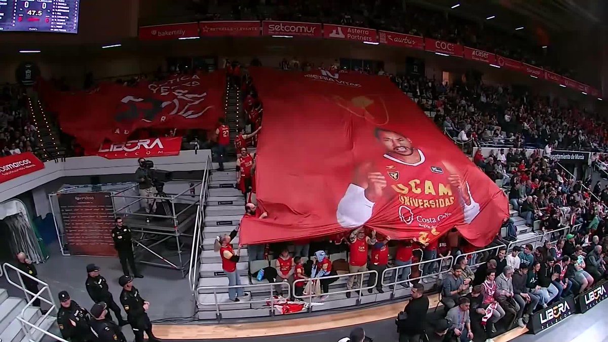🔉 ¿Que cómo suena el PALACIO DE LOS DEPORTES DE MURCIA cuando activa el modo GRANDES NOCHES? Aquí una pequeña prueba, UCAM Murcia... ¡BENDITA LOCURA! ❤️ 📺 DAZN España | #LigaEndesa