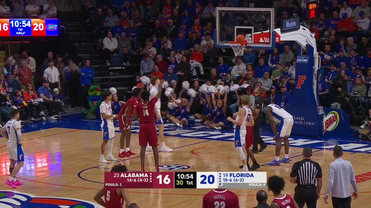 "G LEAGUE DROPOUT!!" 😅 Former NBA G League player Charles Bediako hearing it from the Gator fans at the free throw line for Alabama.