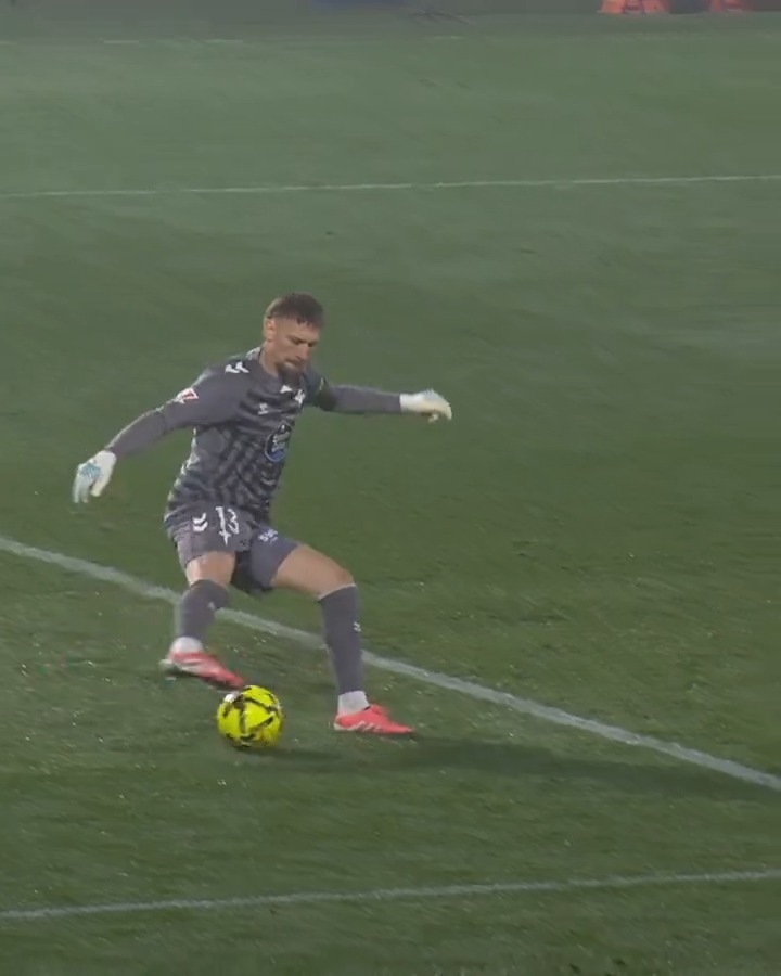 𝗜𝗢𝗡𝗨𝗧 𝗥𝗔𝗗𝗨. 🥶 Celta | LALIGAHighlights