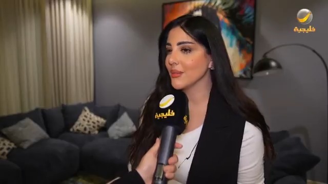 منى العابد: شخصيتي في مسلسل #روميو_ويا_ليت تشبهني كثيراً، والكوميديا في المسلسل بشكل مميز، وانتظرونا في رمضان رح تشوفون شيء مرة حلو #عيشوا_معنا_رمضان