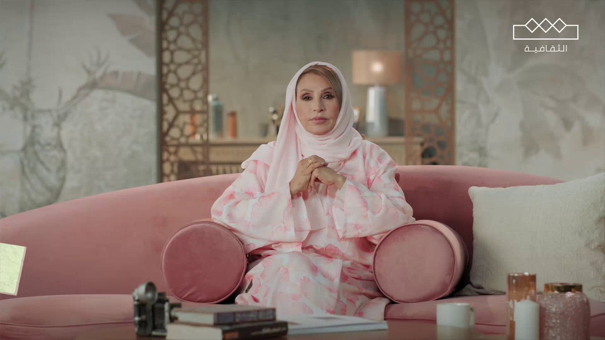 في رحلة الشعر الحديث حول العالم.. قد حان الوقت لتسليط الضوء على قارة استراليا والفاتنة نيوزلندا.. لنكتشف الجمال الشعري في كليهما في حلقة جديدة من #قصائد_وقارات مع د. فوزية أبو خالد د. فوزية أبوخالد Dr. Fowziyah AbuKhalid لمشاهدة الحلقة الكاملة
