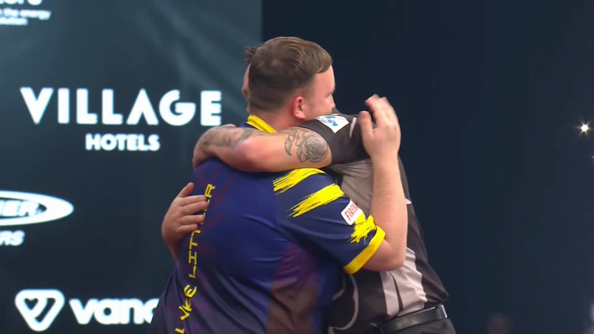 LITTLER WINS A CLASSIC! What. A. Match. Luke Littler wins the sudden-death leg on his favourite double ten to battle past Gerwyn Price and win a World Masters all-timer! 📺 #WinmauWorldMasters | SF