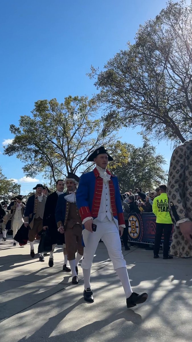 The Boston Bruins have arrived! ๐ How did they do here, New England Patriots? Watch the 2026 Navy Federal Credit Union NHL #StadiumSeries TONIGHT at 6:30p ET on ESPN, Sportsnet and TVA Sports!