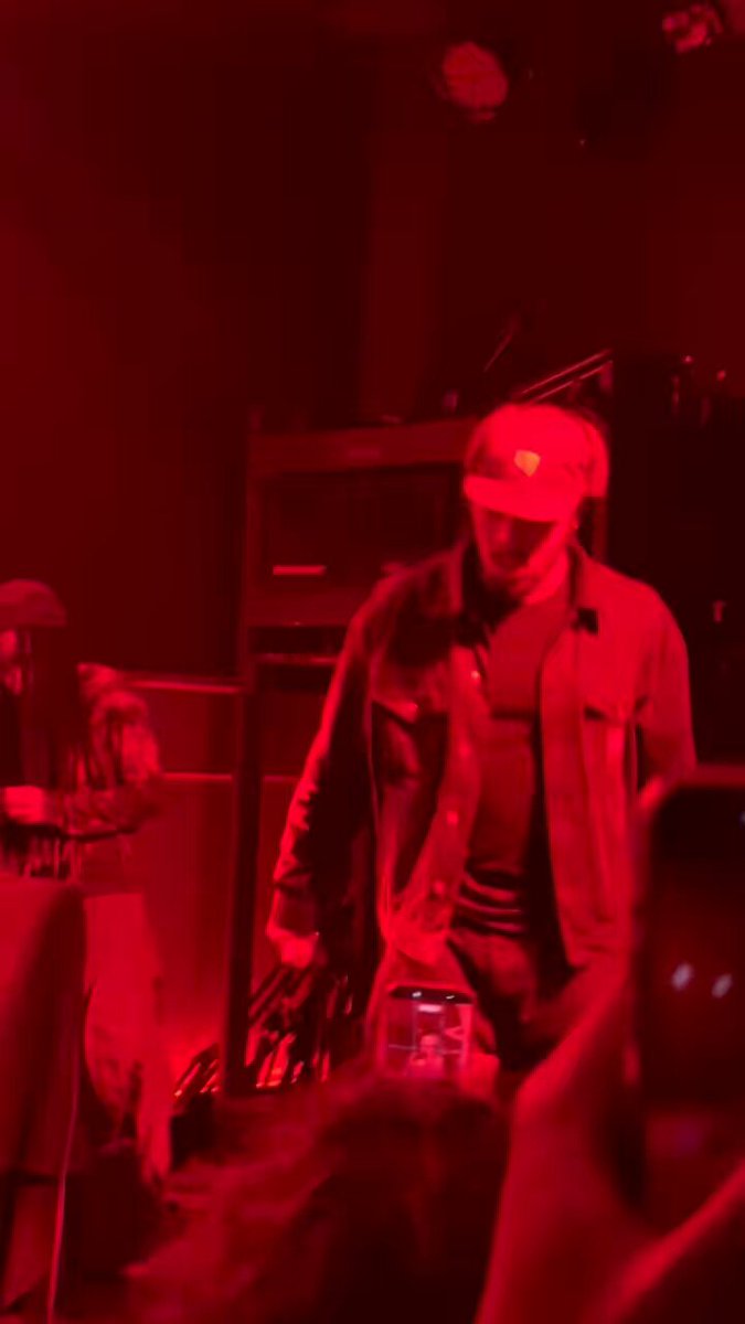 454 performing “Stitch + Lilo” at Schubas Tavern in Chicago, 1/31/26