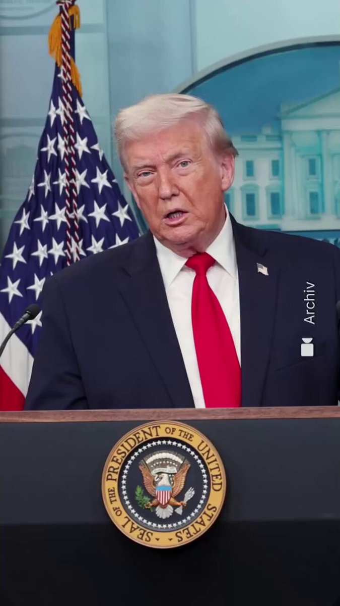 Der grenzdebile Trump postet mal wieder wie irre in der Nacht (senile Bettflucht?) seine Lügen. Aber Alice Weidel bewundert ihn und möchte seinem "Friedensrat" beitreten was 1 Milliarde Dollar kostet, zu zahlen an Trump persönlich, von unseren Steuern! Danke Weidel!