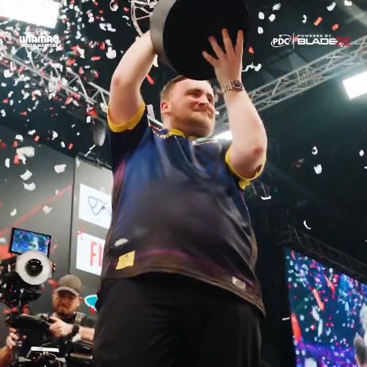 Another one in the bag. ๐๐ #WinmauWorldMasters | Luke Littler