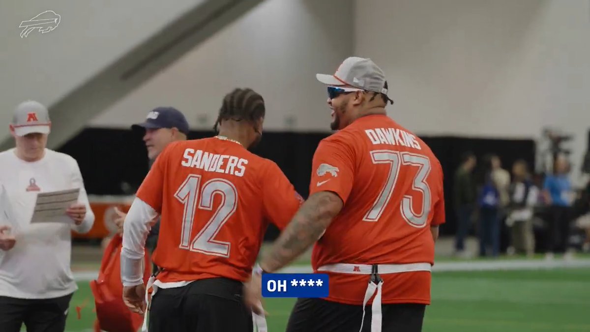 First time for everything, huh Dion Dawkins? 😂 📺: #ProBowlGames Tues. 2/3 on ESPN