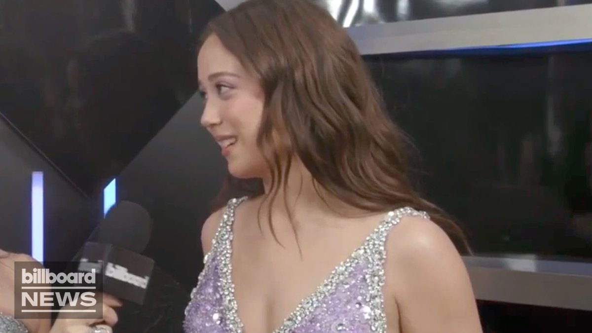 Someone clear the Broadway stage 🎭 laufey talks performing the Mariah Carey tribute, her Grammy nomination and what could be next on the Grammys 2026 red carpet.