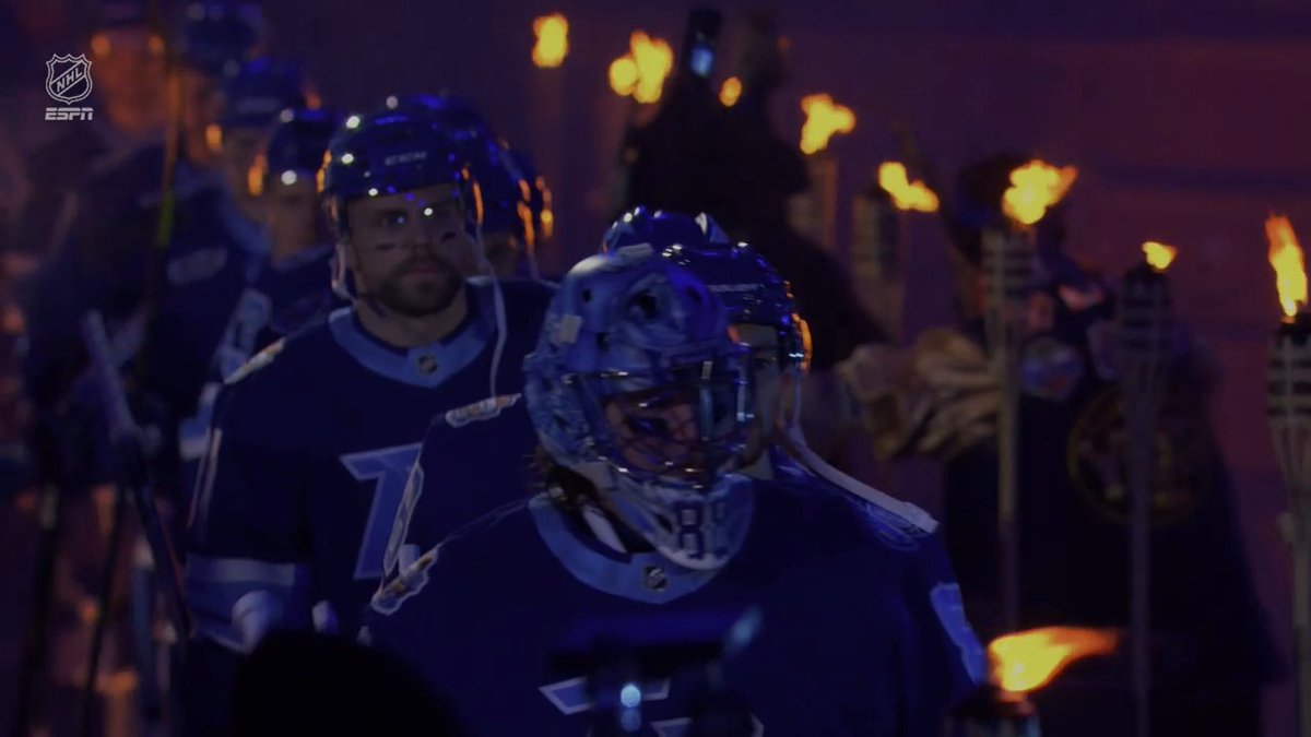 MATEYYYYY IT'S TIME TO GET STRUCK BY LIGHTNING! ⚡ #StadiumSeries 🇺🇸: ESPN ➡️ 🇨🇦: Sportsnet & TVA Sports ➡️