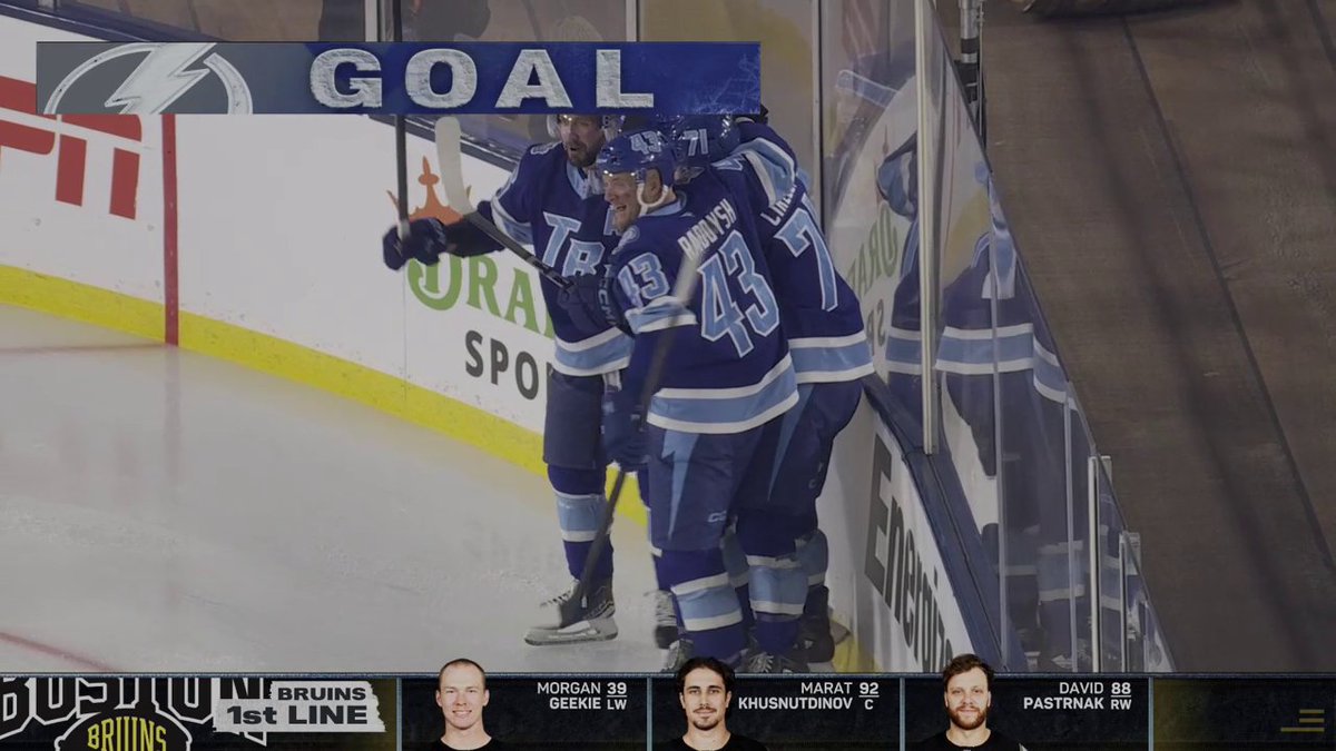 BRANDON HAGEL SCORES JUST 11 SECONDS INTO THE GAME 🤯 It's the fastest goal scored in an outdoor game EVER! #StadiumSeries 🇺🇸: ESPN ➡️ 🇨🇦: Sportsnet & TVA Sports ➡️
