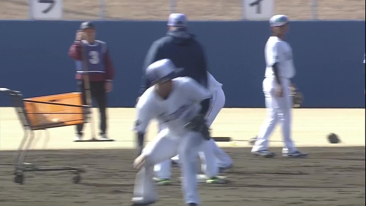 動きも軽やかに 今季からサードコンバート 渡部聖弥が内野ノックを受ける 🌸西武 春季キャンプ #seibulions #だったらDAZN