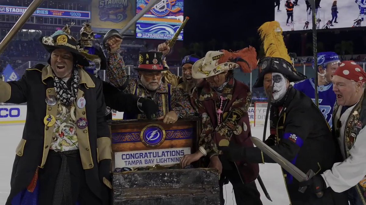 The Tampa Bay Lightning secure the treasure at the #StadiumSeries 💙