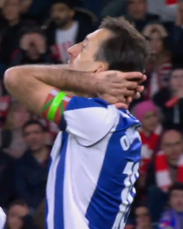 🚨| Mikel Oyarzabal insane miss. 😳❌