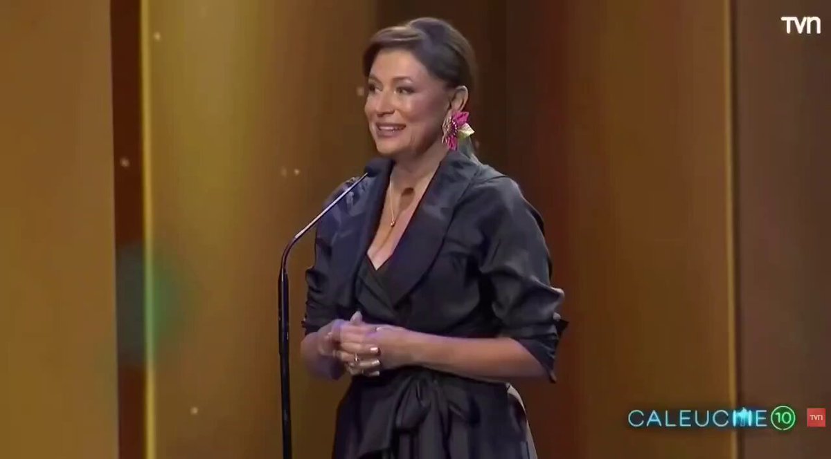 #PremiosCaleuche Estos actores zurdos criticando a Kast por hablar de un gobierno de emergencia. Bueno, pregúntenle a su colega actor Osvaldo Silva si ya no estamos viviendo en una emergencia.