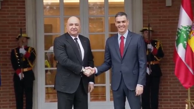 Hoy con el presidente del Líbano, Joseph Aoun, reafirmamos la voluntad de continuar fortaleciendo nuestras relaciones bilaterales. España ha estado presente durante 20 años en la misión de paz de UNIFIL. Reafirmamos nuestro compromiso con la paz y la estabilidad en la región.