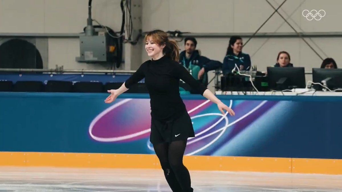 Go behind-the-scenes with us at the Winter Olympic Games #MilanoCortina2026 to watch figure skating practice of Olympian Alysa Liu. Team USA I ISU Figure Skating I U.S. Figure Skating