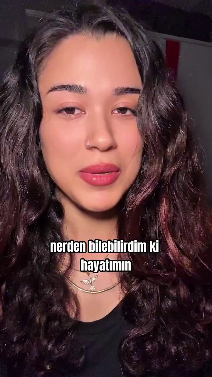 "6 Şubat depremini bir de benden dinleyin" 3 yıl önce yaşadığı deprem felaketini anlatan genç kız, sosyal medyada ilgi gördü.