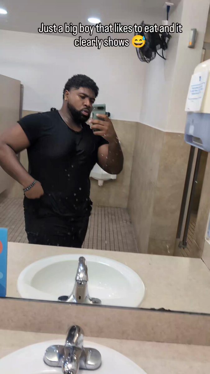 I swear I'ma get back active on here, just been going real life shyt , like we all have, it's hard to focus on making sexy content 🥲🥲