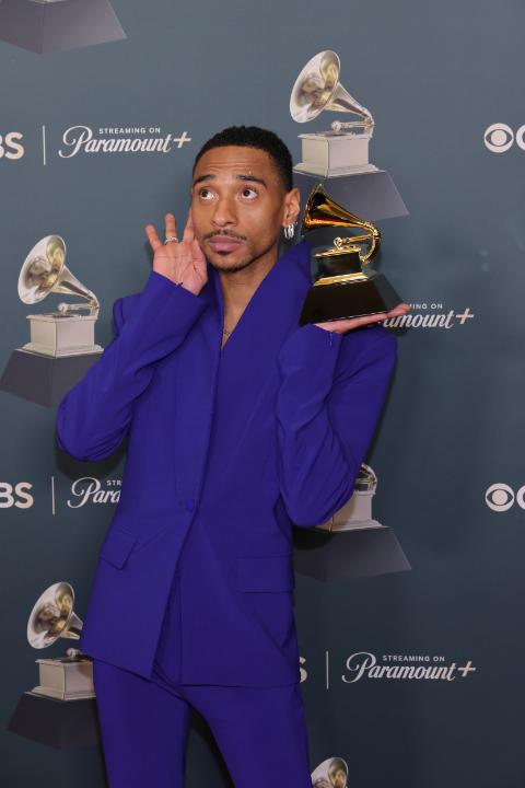 A Grammy winner. Independent. Uncompromised. We’ve been here since the beginning, watching you trust your voice, your vision, and your Wanderlust. Witnessing you in Bloom, petal by petal, refusing to shrink, refusing to sound like anyone but yourself. Expanding the sound of R&B in real time and reminding the world that our music has no box, no ceiling, no rules. This isn’t overnight success; this is years of becoming. Congratulations, Durand Bernarr. The bloom is undeniable, and it’s only getting bigger. 🌸🏆✨
