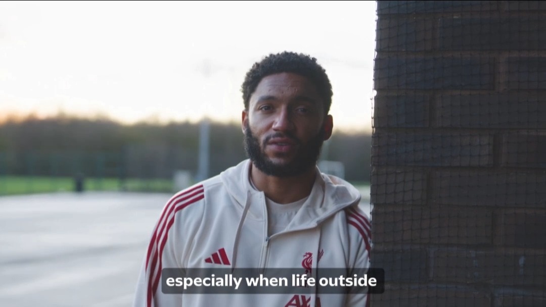 Who caught our feature on Match of the Day yesterday? 🙌 Joe Gomez recently visited Kirkby High School to check out our Onside programme and meet some of the young people impacted by the sessions ❤️ #PLPFAPlayersFund Premier League Communities