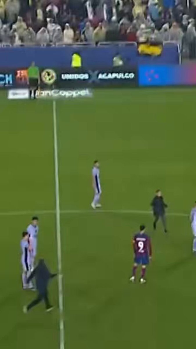 Fueron a abrazar a Álvaro Fidalgo 😎