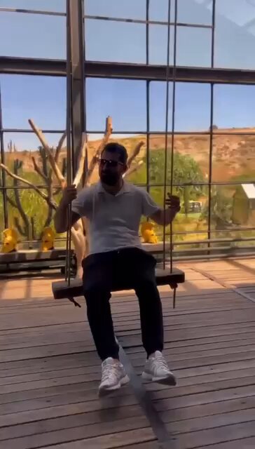 Murat abinin profilinde yeni haber girmesini beklerken ben. Murat Özen