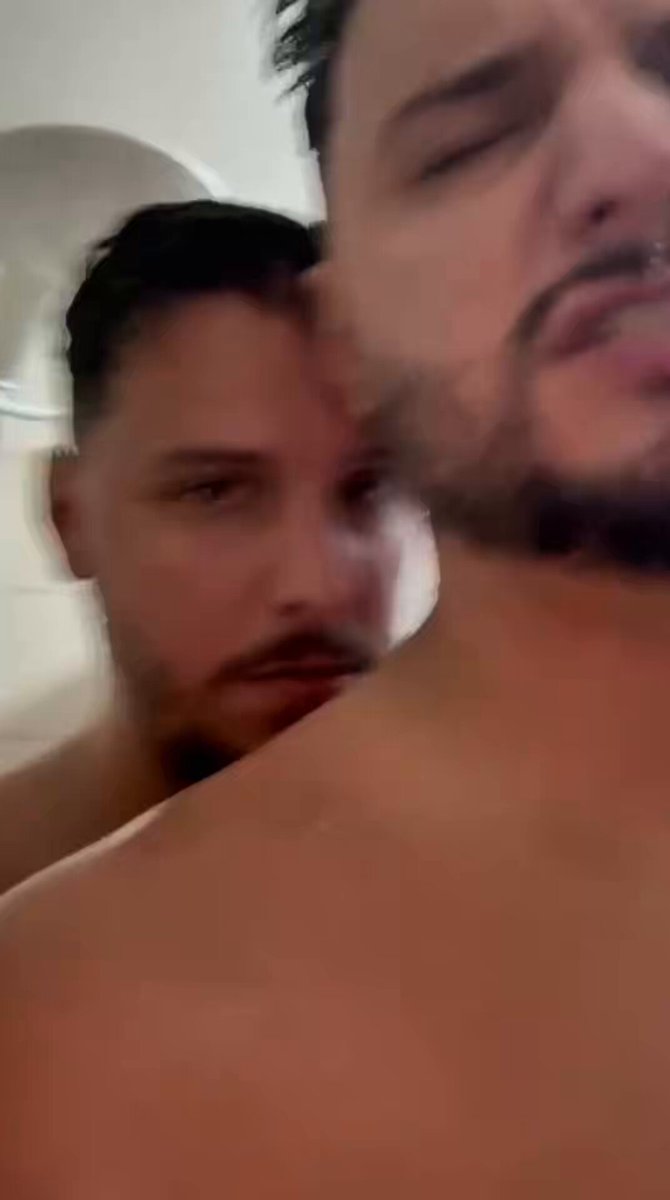 Oi amor, essa semana vamos postar um dos vídeos mais quentes que já fizemos… vem ver 😈🥵😋 👆👆