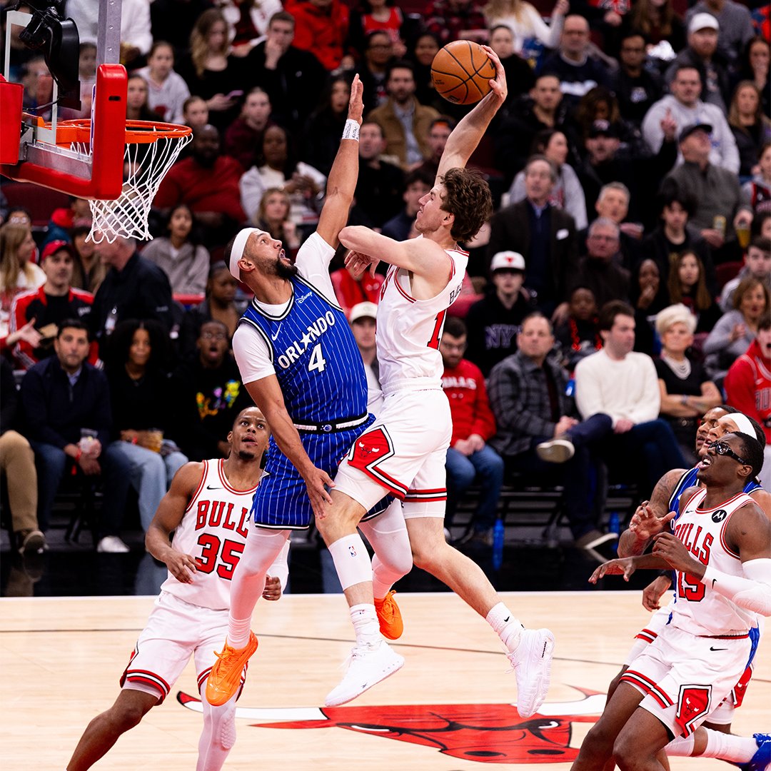 Matas leads our Fast Breaks of the Month Midwest Orthopaedics at Rush | #SeeRed