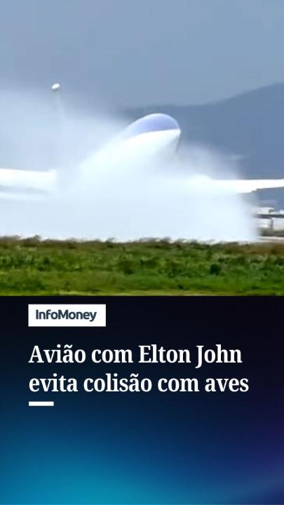 Um Boeing 737 que transportava Elton John e sua família para Paris escapou por pouco de um acidente ao decolar do aeroporto de Farnborough, na Inglaterra. O piloto Duncan Gillespie relatou que precisou fazer uma manobra não ortodoxa ao avistar dois gaviões voando em direção à aeronave a cerca de 257 km/h. Pela primeira vez na carreira, ele decidiu atrasar a decolagem, evitando uma colisão que poderia causar danos graves e colocar vidas em risco. O episódio ocorreu em 23 de janeiro e foi compartilhado pelo próprio piloto nas redes sociais. #Mundo #Viral #EltonJohn #Avião