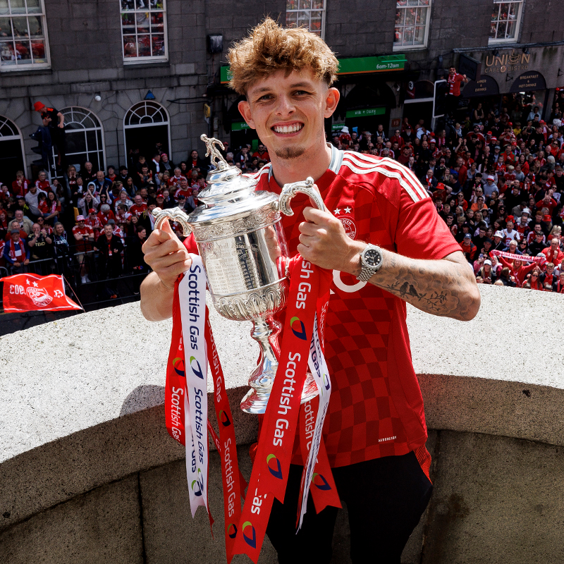 From an unforgettable debut goal to Scottish Cup hero 🔴 Thank you for everything LC 🔟 🎯