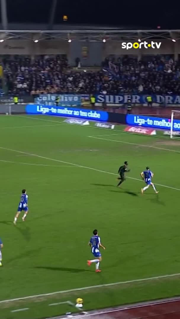 Alberto Costa a evitar o terceiro do Casa Pia AC 🤯 #sporttvportugal #LIGAnaSPORTTV #LigaPortugalBetclic #casapiaac #fcporto