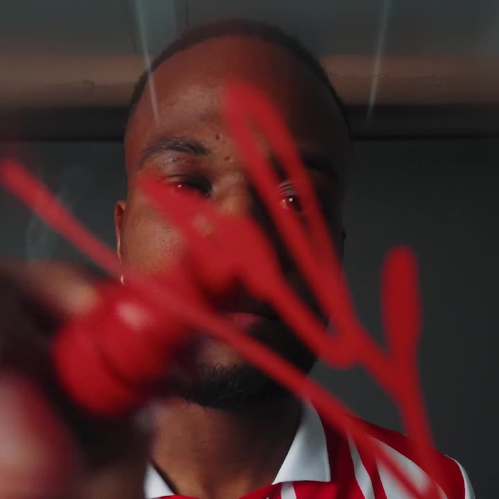 Striker signing out 🖊️