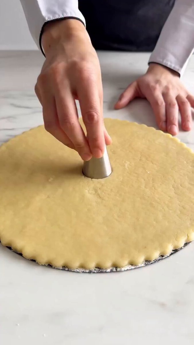 The beauty in making a cake