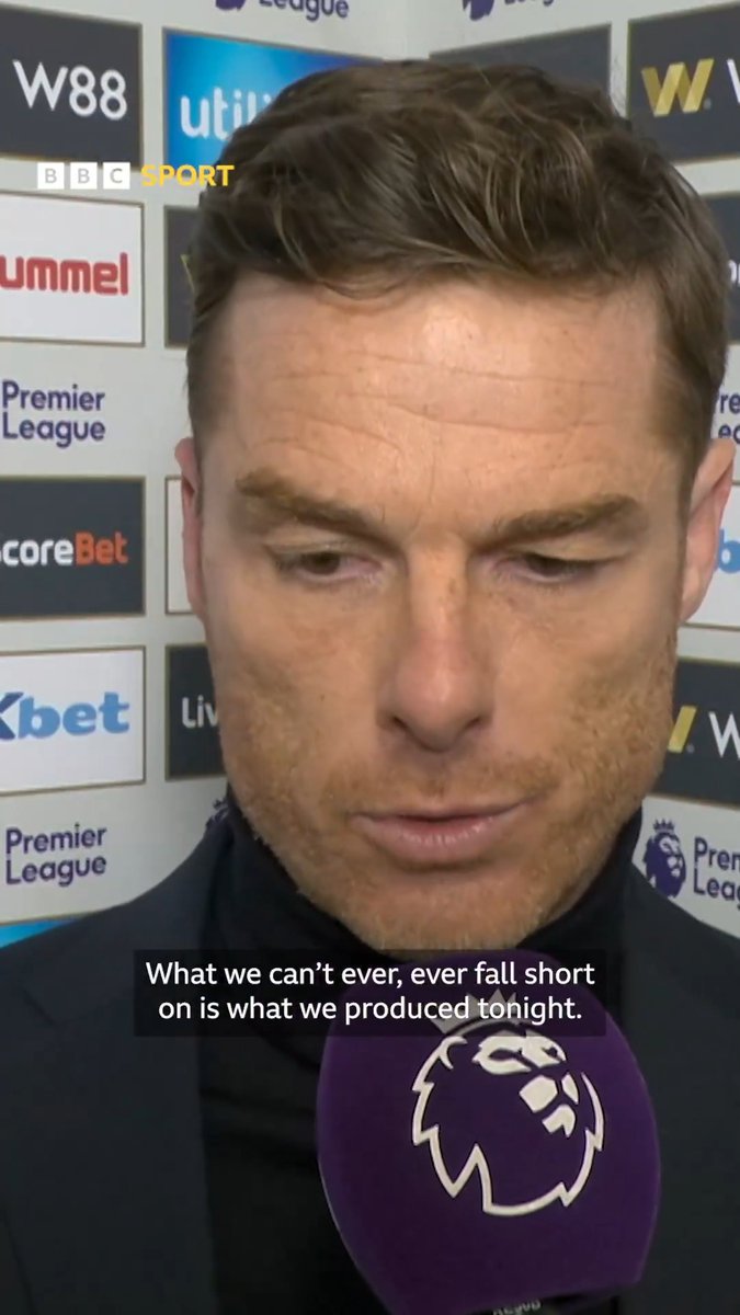 "That tonight was unacceptable." 😠 Scott Parker had some strong words following Burnley's 3-0 defeat at Sunderland, as their winless Premier League run stretched to 15 games.