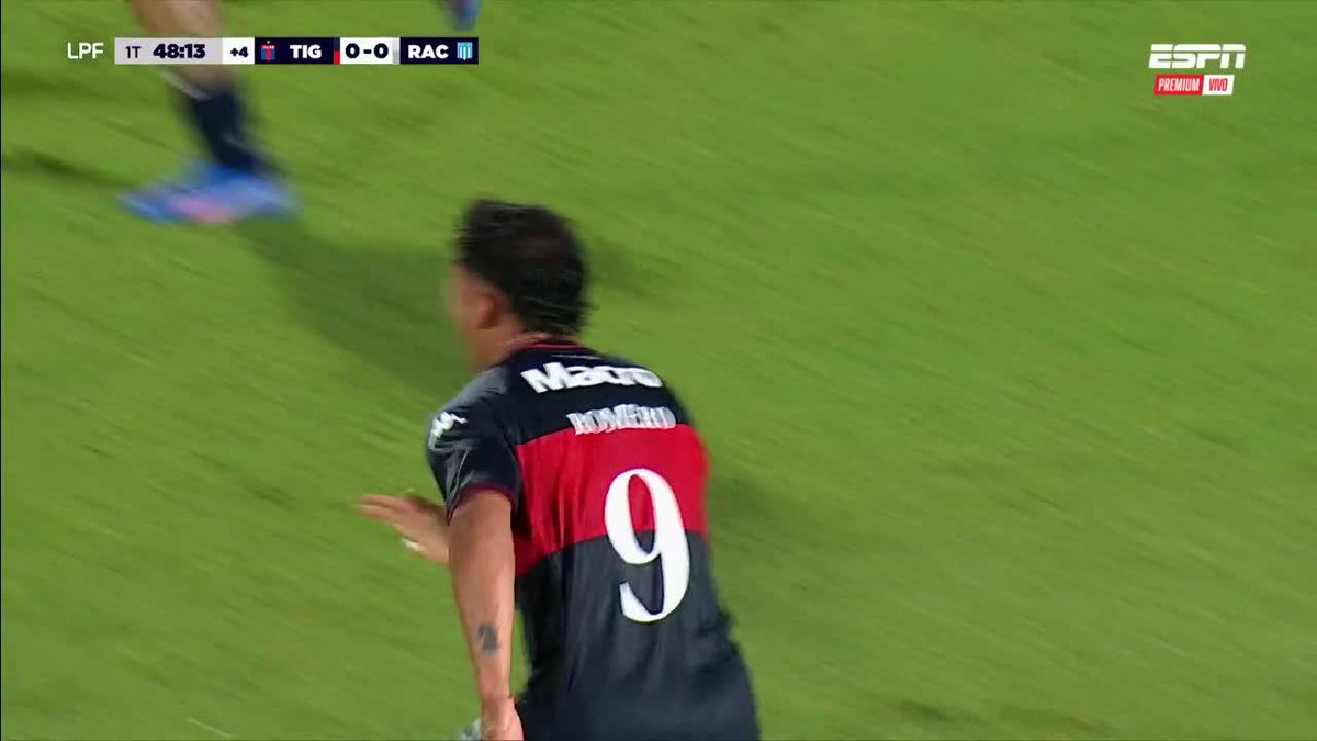 Por favor lo que es el relato de Mariano Closs en el gol de Tigre, te convierte un partido de esta liga en uno de Libertadores. Da placer escucharlo, es el mejor relator del país por escándalo