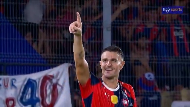 ⚽️¡EL PRIMERO DEL PIRATA! Pablo Vegetti marcó el segundo tanto de Cerro Porteño. 📺Tigo Sports ▶️Viví el #AperturaAPF2026 por
